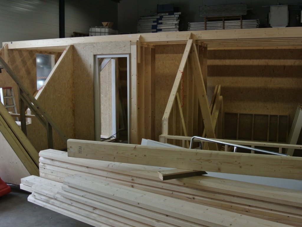 Verbouwen woning, realiseren bovenverdieping met dakkapellen en voegwerk