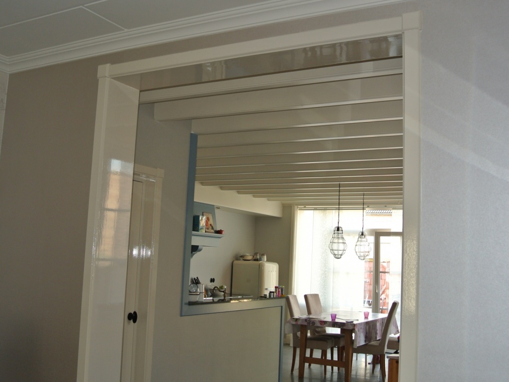 Aanbouw met balken plafond