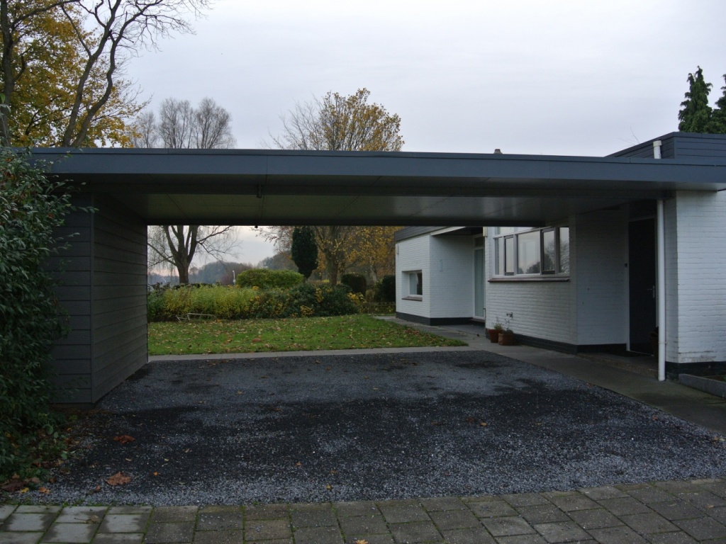 Carport met garage