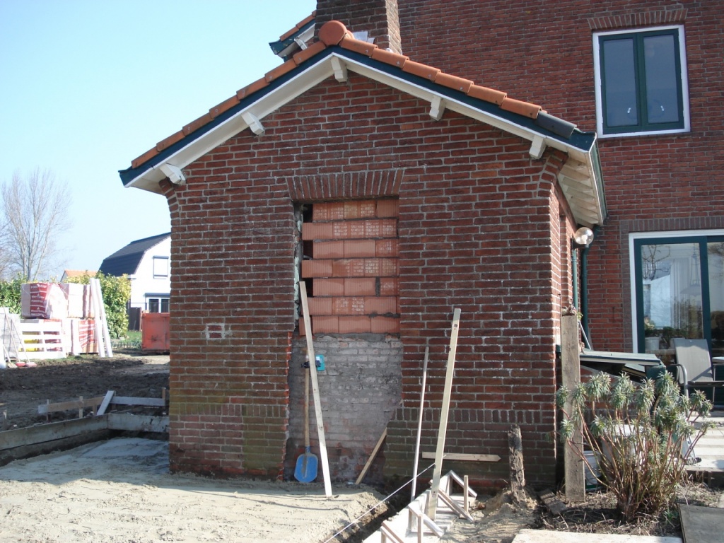 Begane grond uitbreiden met slaapkamer, badkamer en toilet