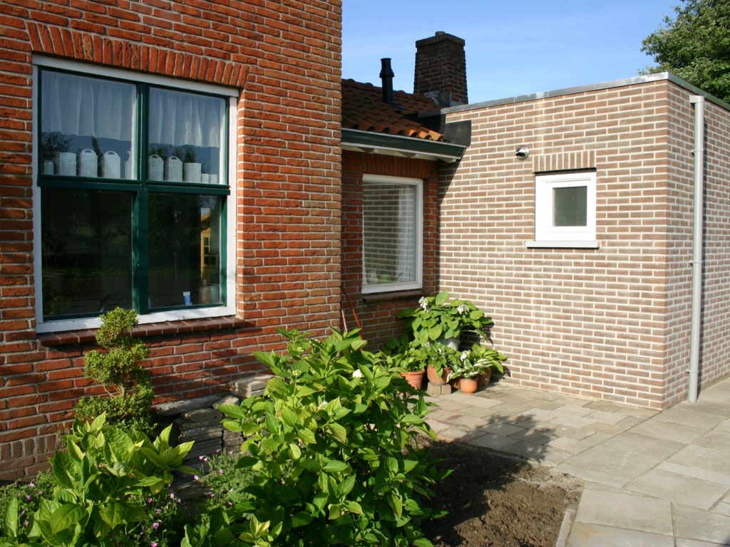 Begane grond uitbreiden met slaapkamer, badkamer en toilet